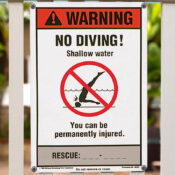 40352 | NSPF 12'' x 18'' No Diving Sign - Lifestyle