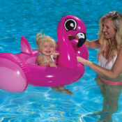 81539 | Flamingo Baby Rider - Lifestyle 2